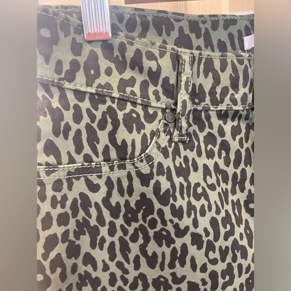 green leopard jeans - Picture 4 of 9